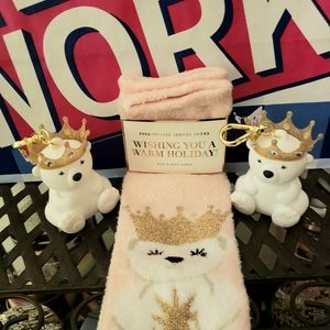 Bath & Body Works Sock/ Pocketbac Bundle